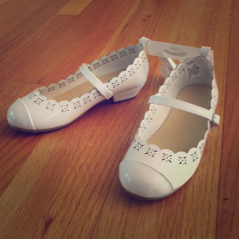 Girls white patent leather dress shoes